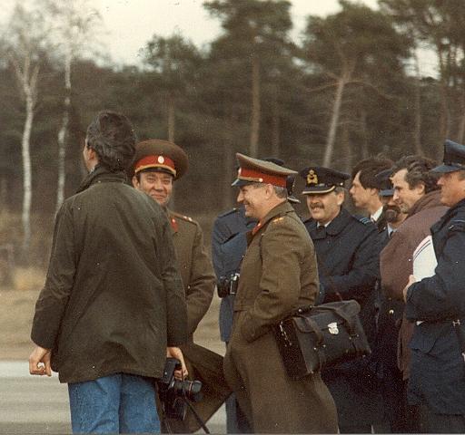 1993-03 echte russen op SSB.jpg